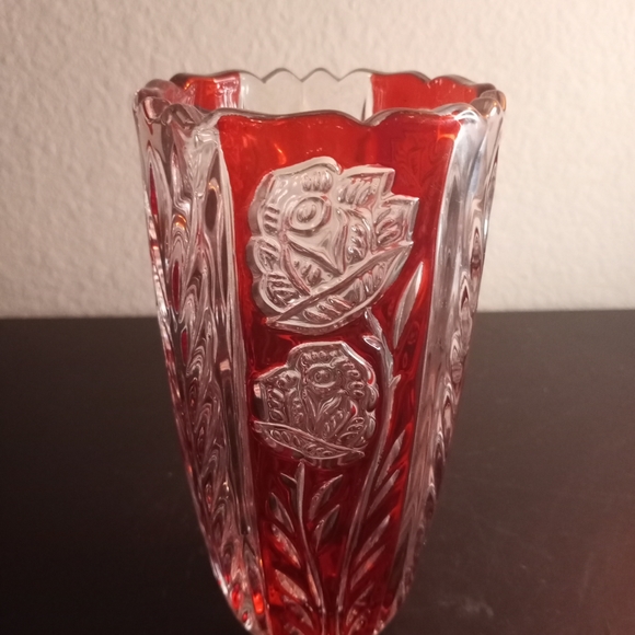 Hofbauer Crystal Clear Germany 6" Red Floral Cut to Clear Crystal Vase - Picture 3 of 6